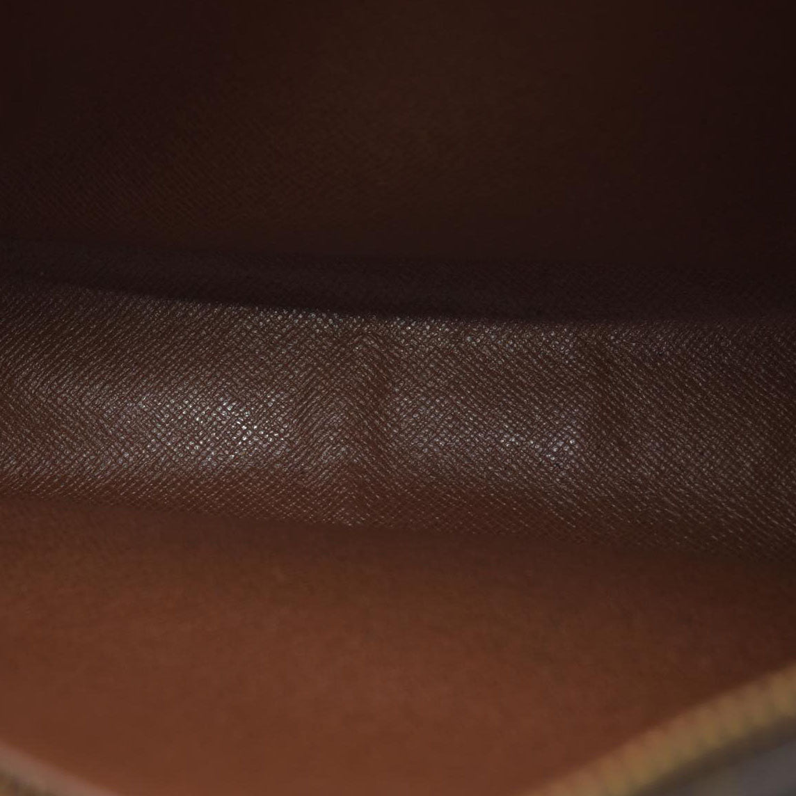 $1880 CONSIGNMENT Louis Vuitton  Monogram Trocadero 27 CONSIGNMENT