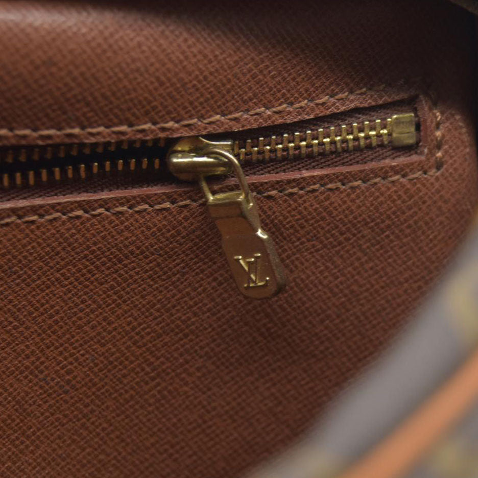 $1880 CONSIGNMENT Louis Vuitton  Monogram Trocadero 27 CONSIGNMENT