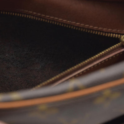$1880 CONSIGNMENT Louis Vuitton  Monogram Trocadero 27 CONSIGNMENT