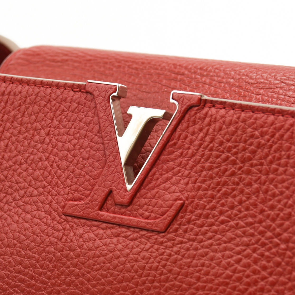 Louis Vuitton  Taurillon Capucines MM Rubis TR5113