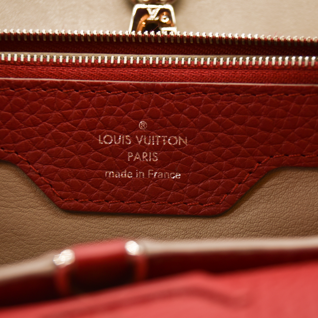 Louis Vuitton  Taurillon Capucines MM Rubis TR5113