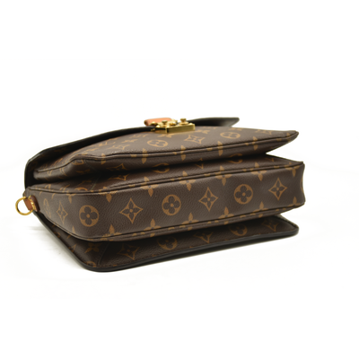 Louis Vuitton  Monogram Pochette Metis FO2179