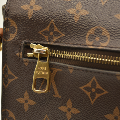 Louis Vuitton  Monogram Pochette Metis FO2179