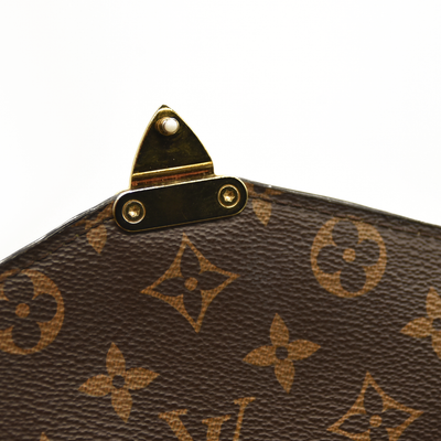 Louis Vuitton  Monogram Pochette Metis FO2179