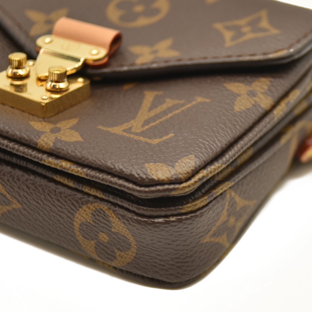 Louis Vuitton  Monogram Micro Metis