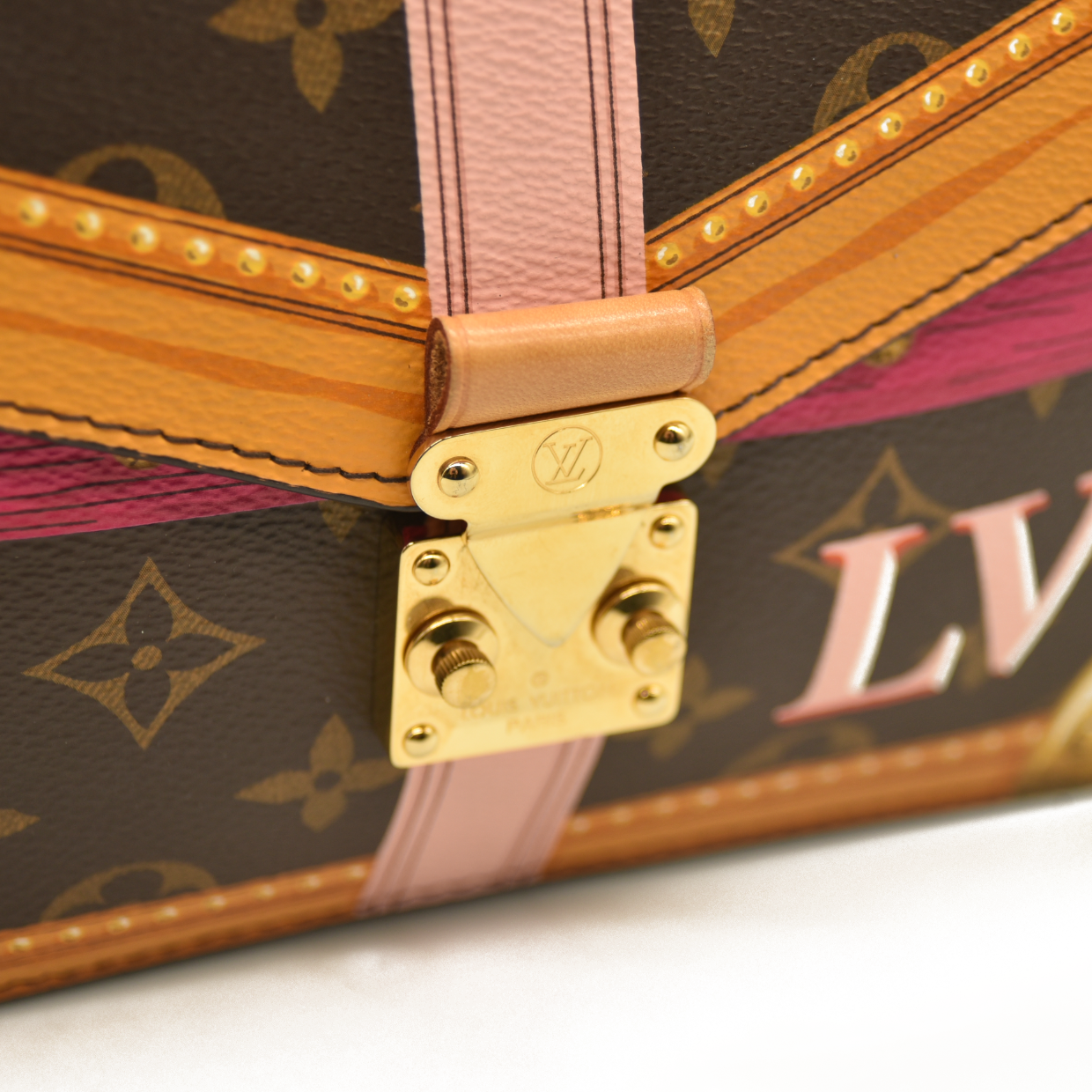 Louis Vuitton  Monogram Summer Trunks Pochette Metis DR1118