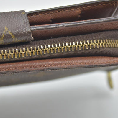 $750 Louis Vuitton Monogram Porte Papier Zippe Bifold Wallet Brown