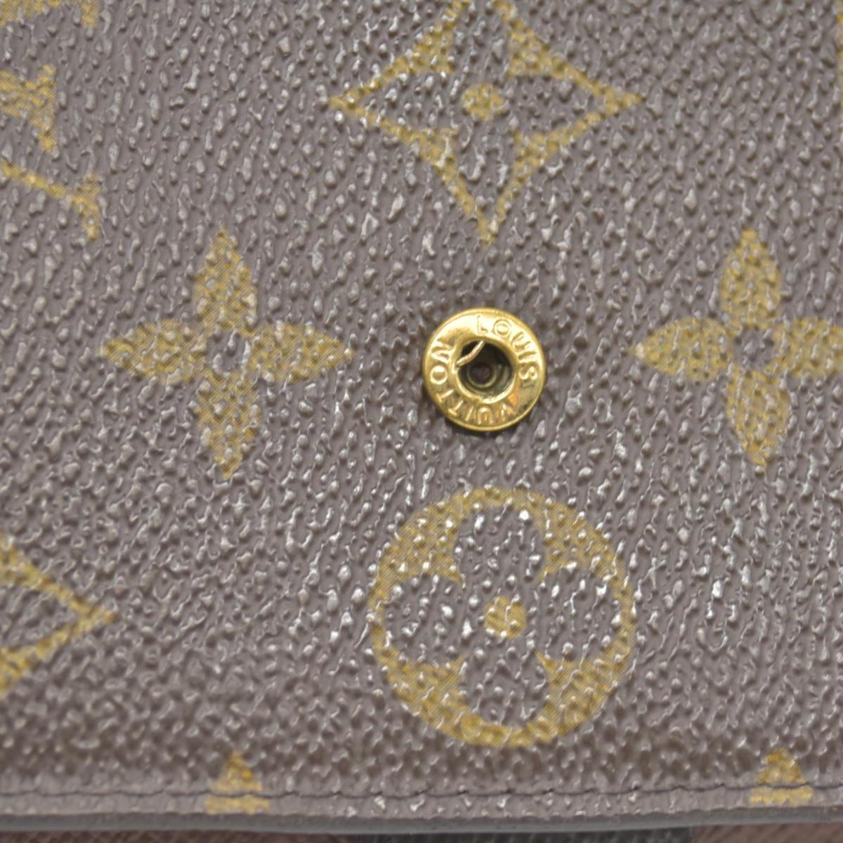 $750 Louis Vuitton Monogram Porte Papier Zippe Bifold Wallet Brown