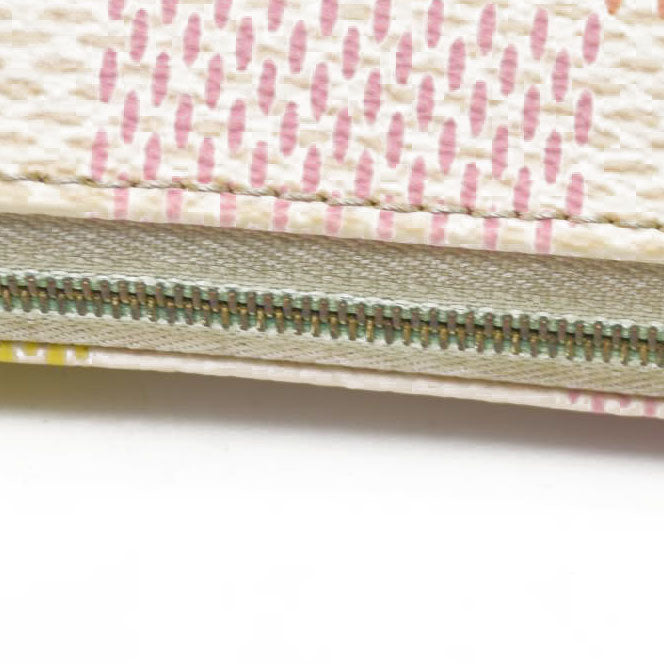 $1760 Louis Vuitton Damierlicious Pochette Accessoires