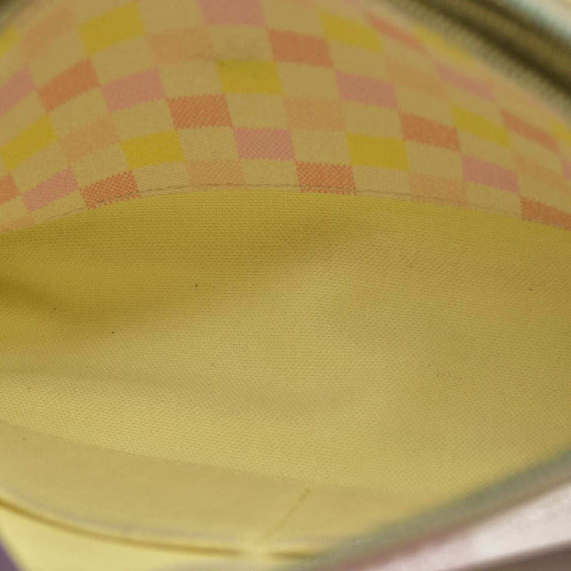 $1760 Louis Vuitton Damierlicious Pochette Accessoires