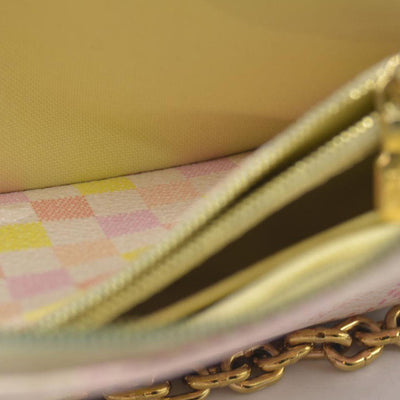 $1760 Louis Vuitton Damierlicious Pochette Accessoires