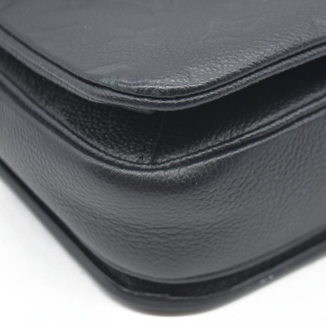 $3000 Louis Vuitton  Empreinte Pochette Metis Black