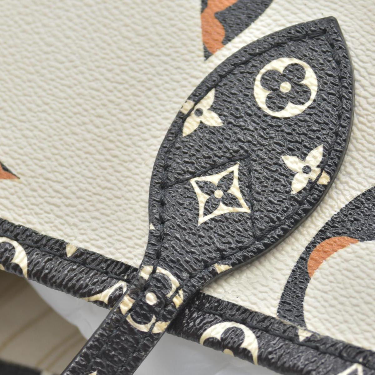 Louis Vuitton  Monogram Giant Jungle Neverfull MM