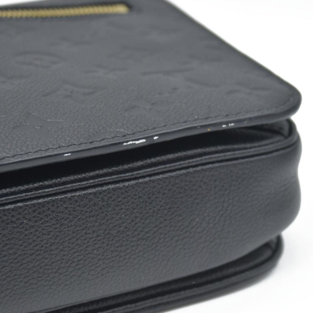 $3000 Louis Vuitton  Empreinte Pochette Metis Black