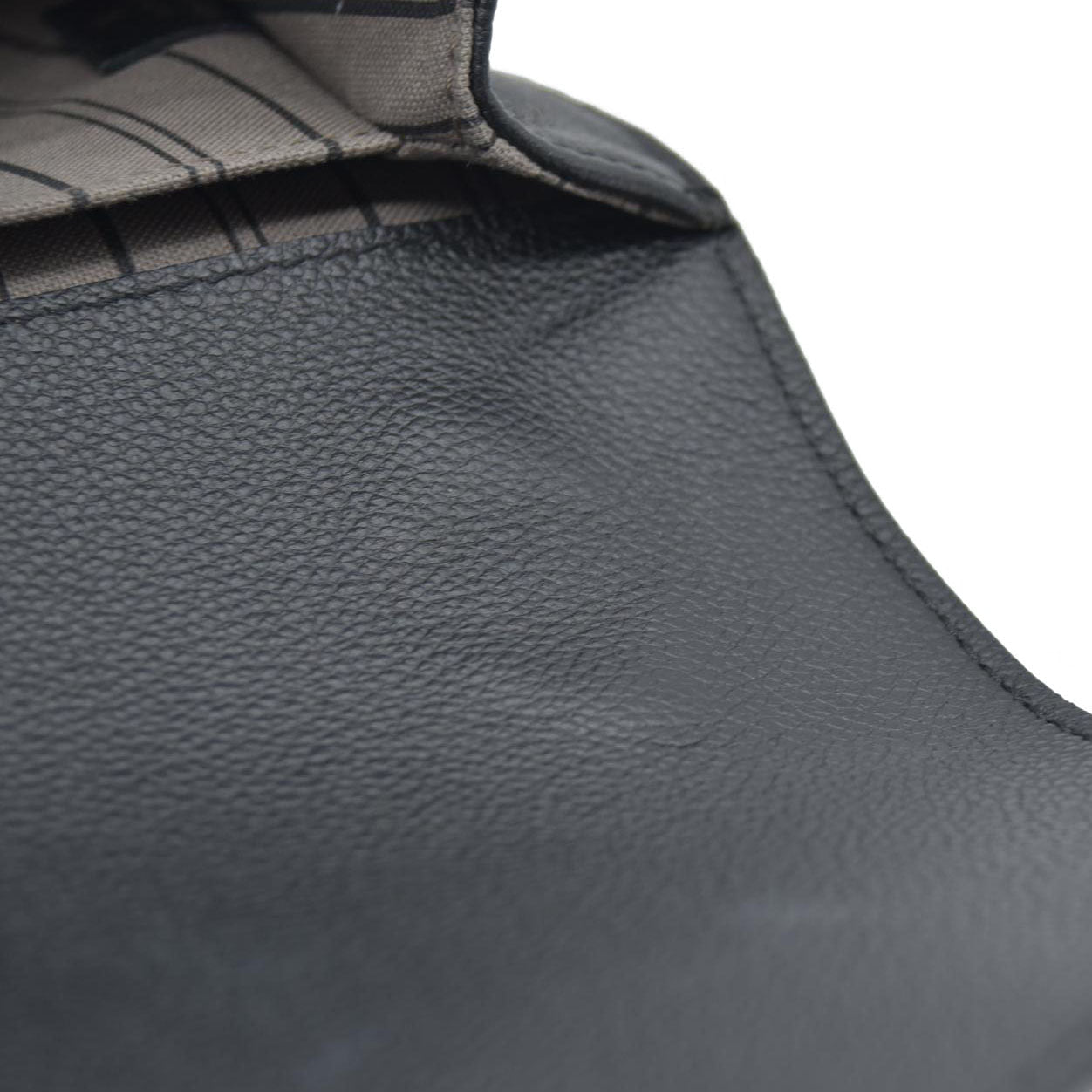 $3000 Louis Vuitton  Empreinte Pochette Metis Black