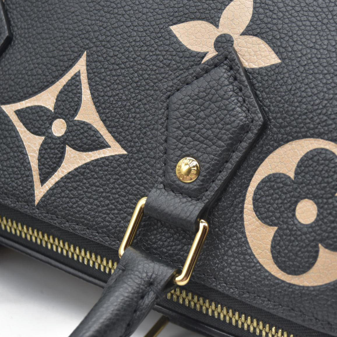 $3100 Louis Vuitton  Empreinte Monogram Giant Speedy Bandouliere 25 Black Beige