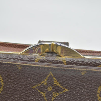 $750 Louis Vuitton Kisslock French Wallet MI0013