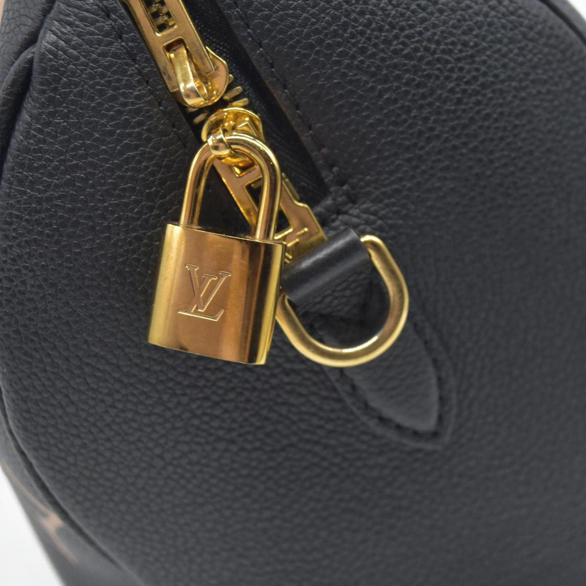 $3100 Louis Vuitton  Empreinte Monogram Giant Speedy Bandouliere 25 Black Beige