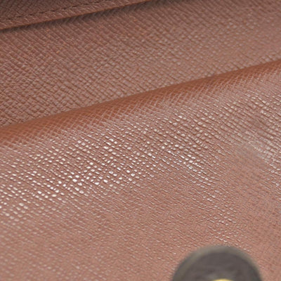$750 Louis Vuitton Kisslock French Wallet MI0012
