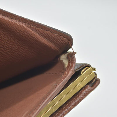 $750 Louis Vuitton Kisslock French Wallet MI0012