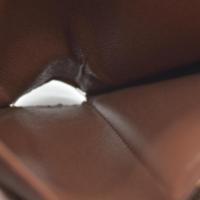 $750 Louis Vuitton Kisslock French Wallet MI0012