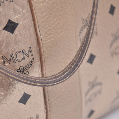 $950 MCM Metallic Visetos Medium Liz Reversible Shopper Tote Gold