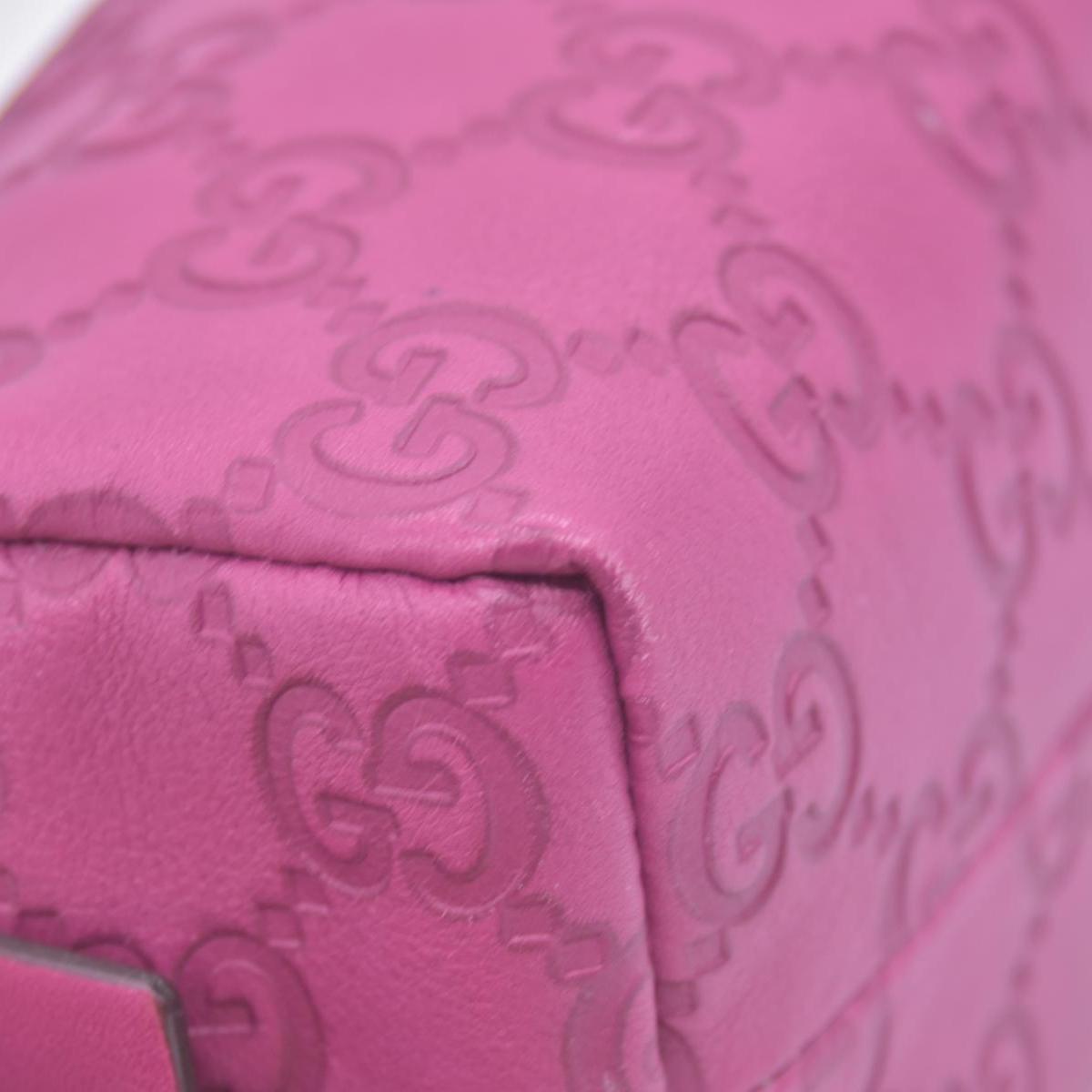 $480 GUCCI Guccissima Leather Heart Charm Cosmetic Pouch Pink CONSIGNMENT 10021425