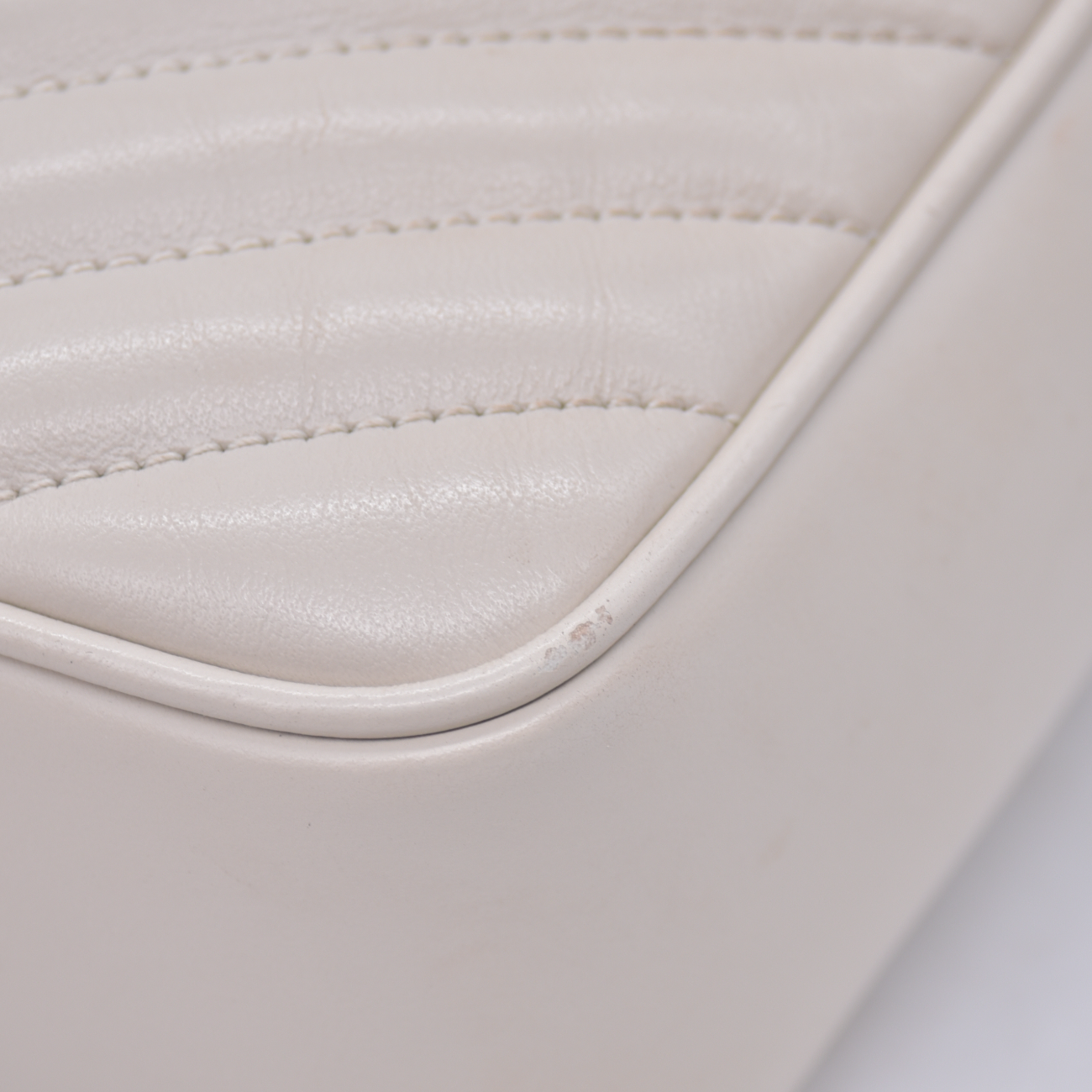 $1950 2022 Saint Laurent Calfskin Matelasse Monogram Lou Camera Bag Crema Soft