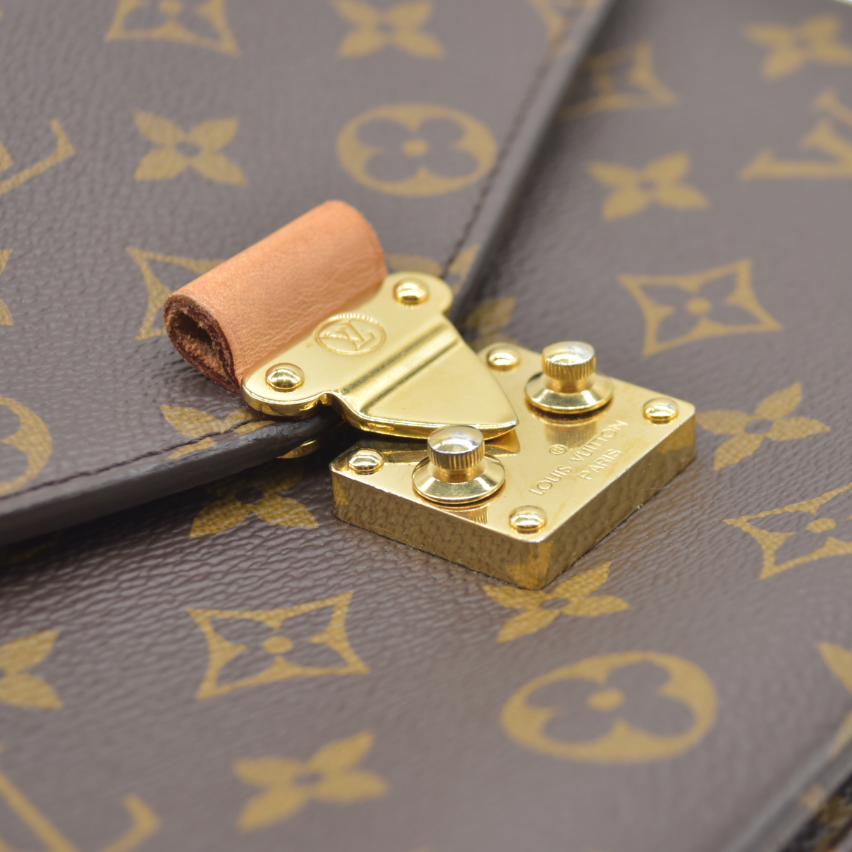 Louis Vuitton  Monogram Pochette Metis RFID Consignment