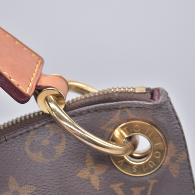 $1650 2017 Louis Vuitton Monogram Berri MM DU4157