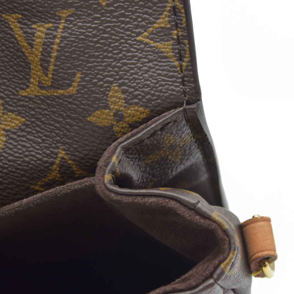 Louis Vuitton  Monogram Pochette Metis RFID Consignment