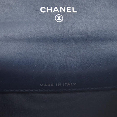 AUCTION $525 Chanel Interlocking CC Logo Card Holder