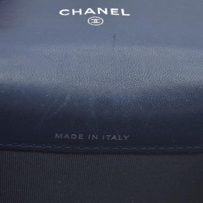 AUCTION $525 Chanel Interlocking CC Logo Card Holder