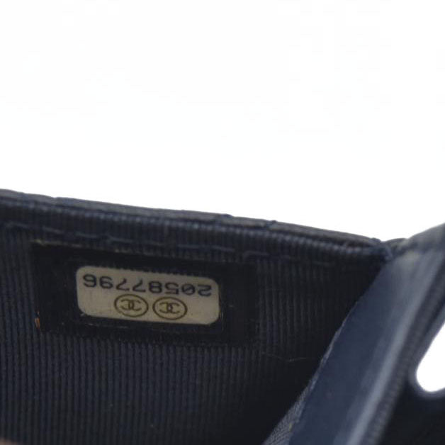 AUCTION $525 Chanel Interlocking CC Logo Card Holder