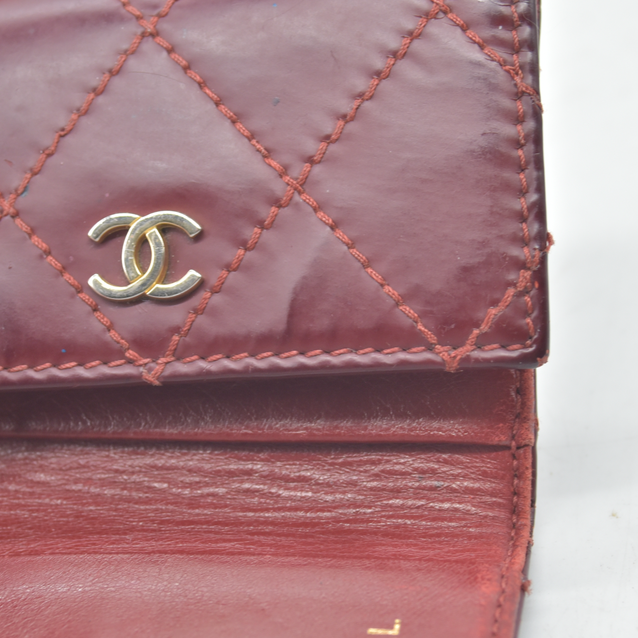$750 2004 Chanel Calfskin Wild Stitch 6 Key Ring Holder Burgundy 10019940