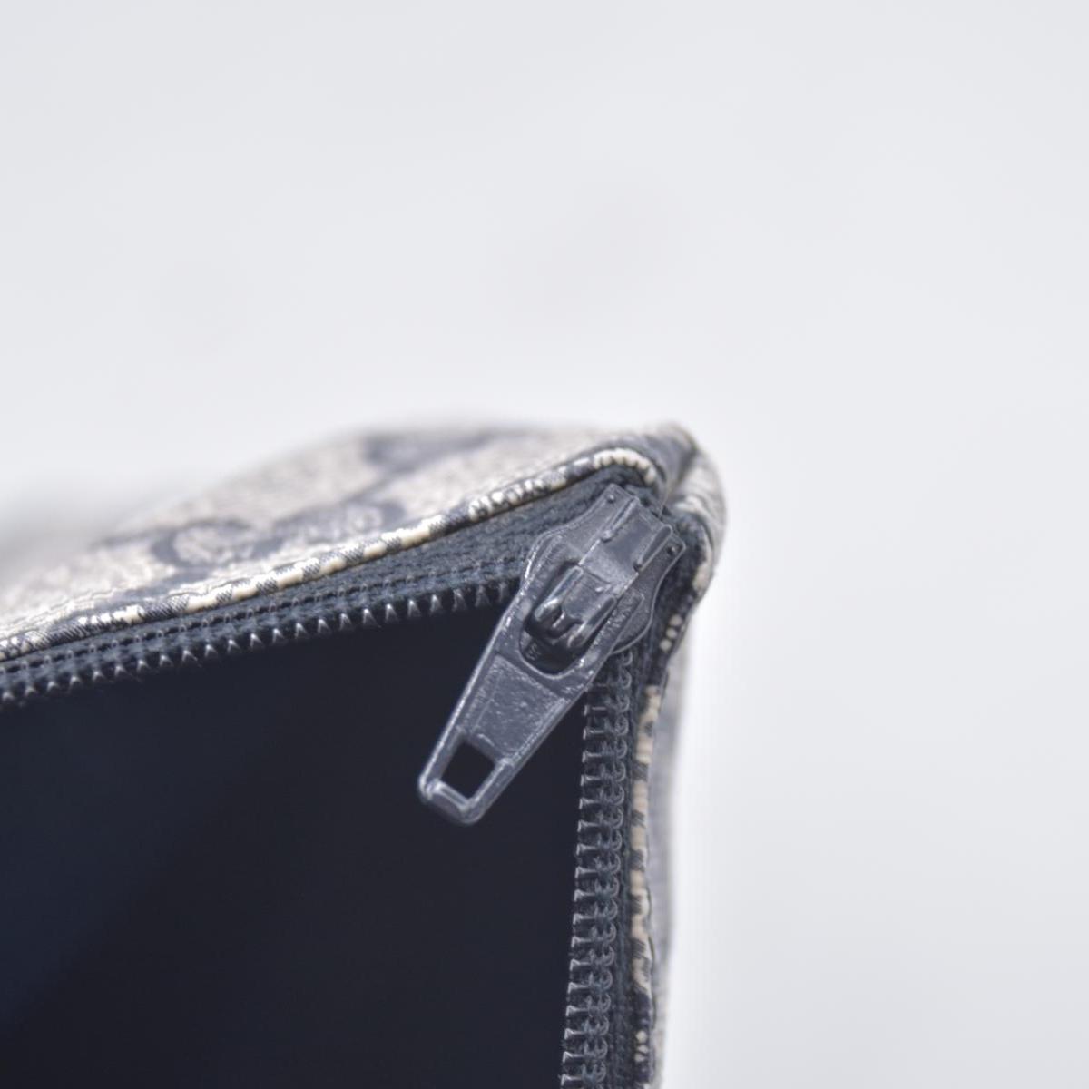 $550 GUCCI Vintage Navy GG Supreme Canvas Clutch Pouch Blue Grey CONSIGNMENT 10021218