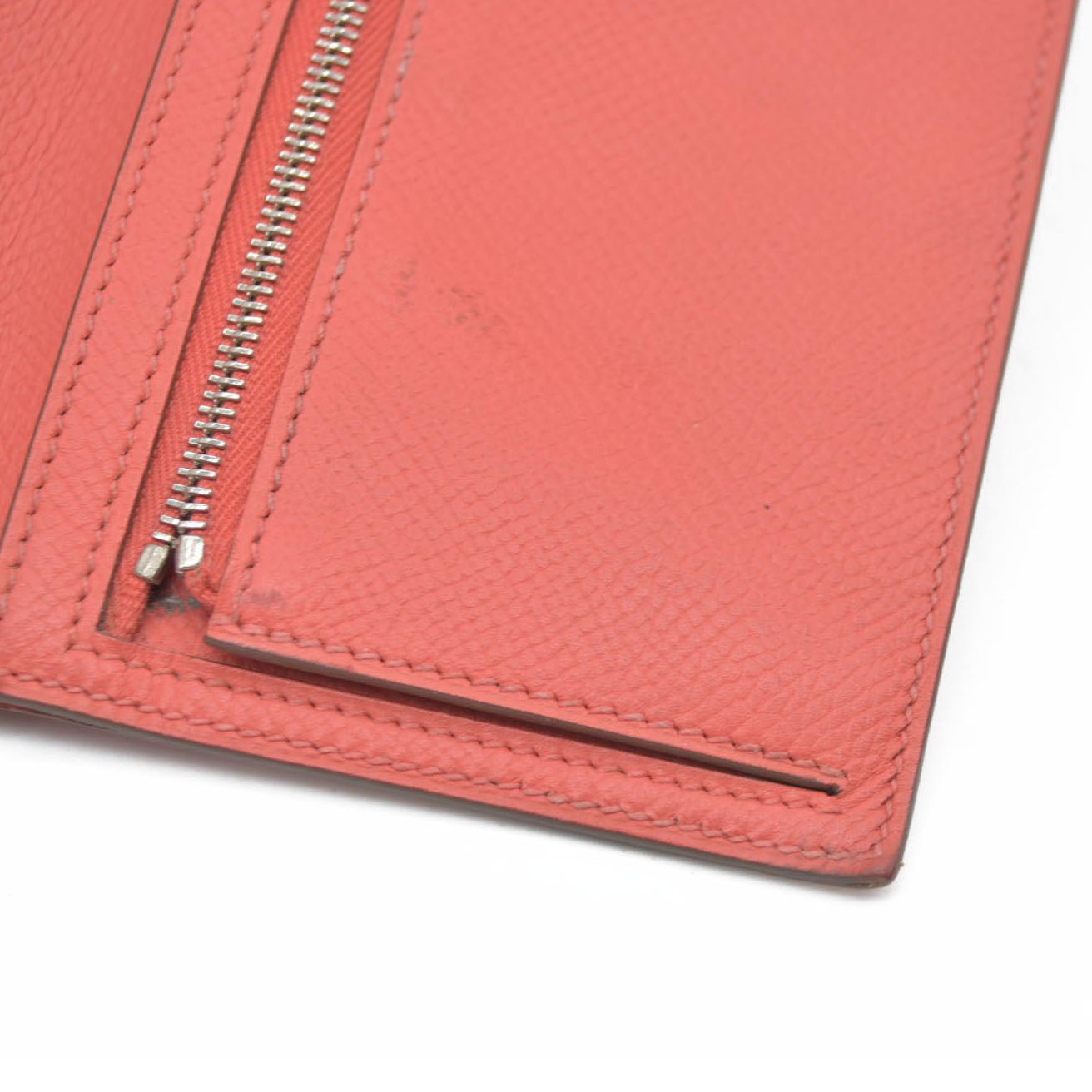 AUCTION $1570 Hermes Epsom Bearm Souffle Bifold Wallet Pink