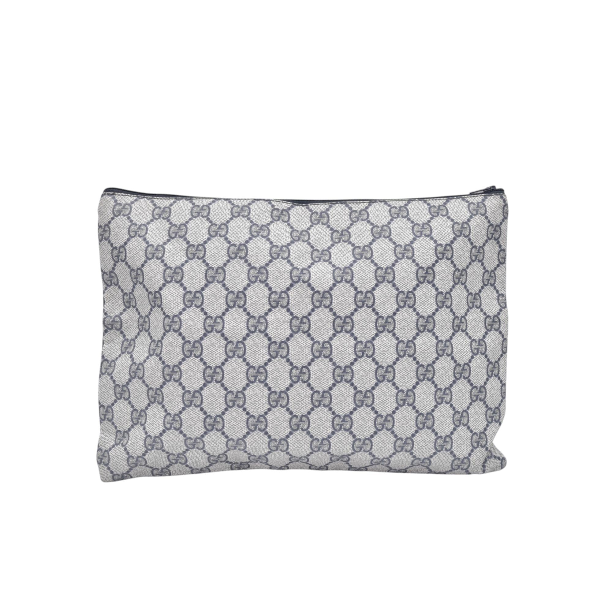 $550 GUCCI Vintage Navy GG Supreme Canvas Clutch Pouch Blue Grey CONSIGNMENT 10021218