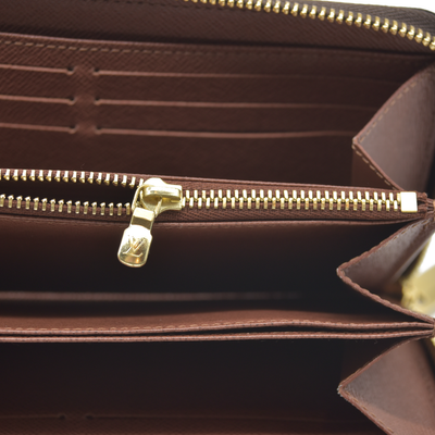 $915 Louis Vuitton Monogram Zippy Wallet RFID CONSIGNMENT AUCTION