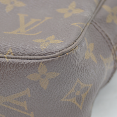 $600 1989 LOUIS VUITTON Monogram Trousse Toilette 23 Clutch Bag TH8911