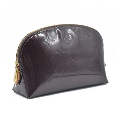 $530 LOUIS VUITTON Vernis Cosmetic Pouch Amarante CONSIGMENT AUCTION