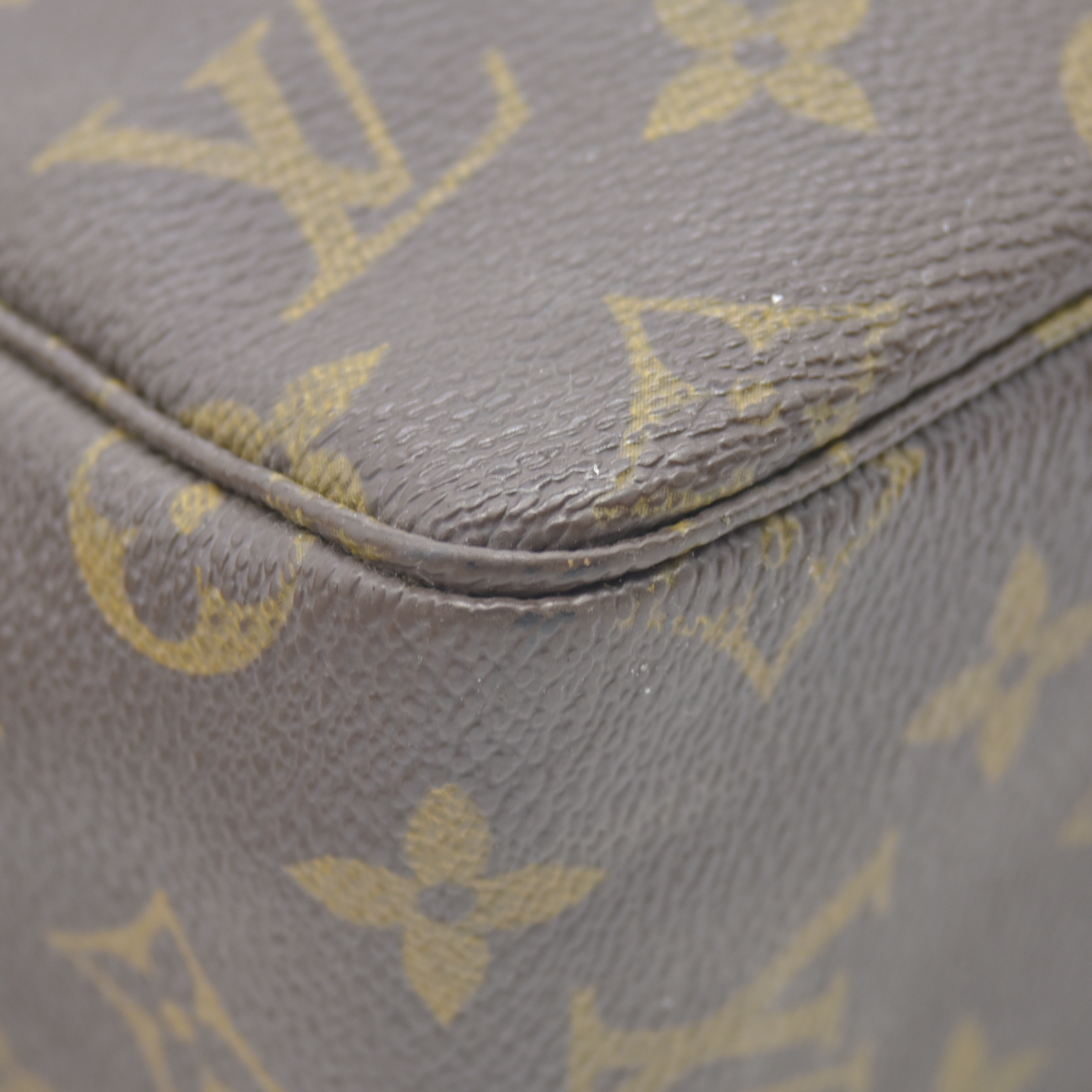 $600 1985 LOUIS VUITTON Monogram Trousse Toilette 28 Clutch Bag 854MI