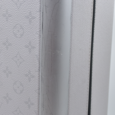 $4050 Louis Vuitton Taigarama Horizon 55 Optic White