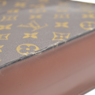 CONSIGNMENT AUCTION $1050 Louis Vuitton  Monogram Pochette Homme