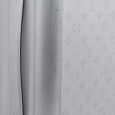 $4050 Louis Vuitton Taigarama Horizon 55 Optic White