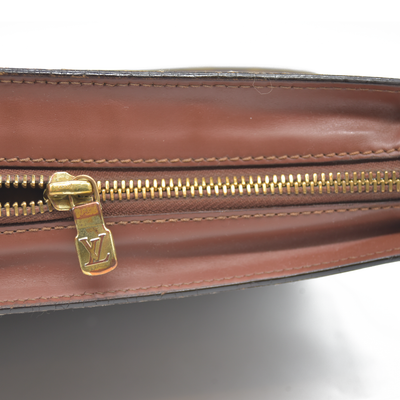 CONSIGNMENT AUCTION $1050 Louis Vuitton  Monogram Pochette Homme