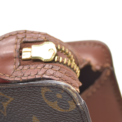 CONSIGNMENT AUCTION $1050 Louis Vuitton  Monogram Pochette Homme