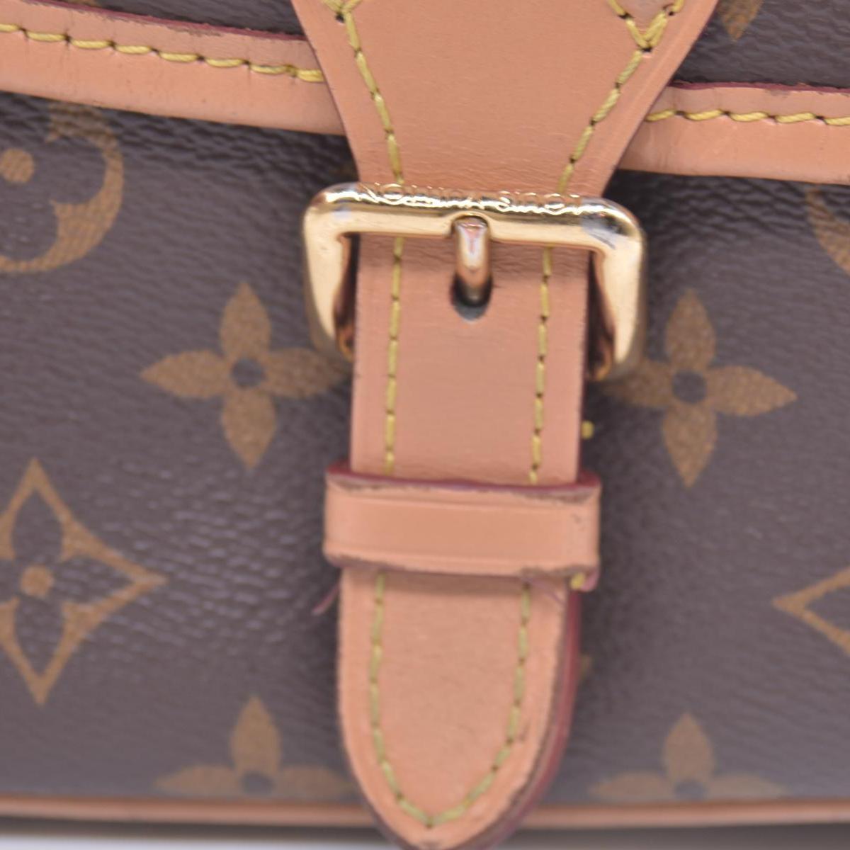 $2940 Louis Vuitton Monogram Diane Black 10020675