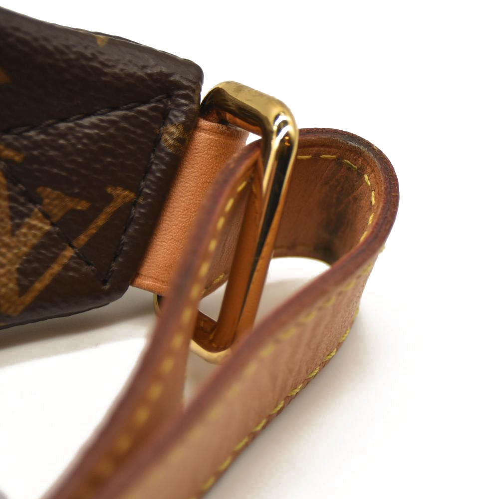LOUIS VUITTON Monogram Bumbag SA0139