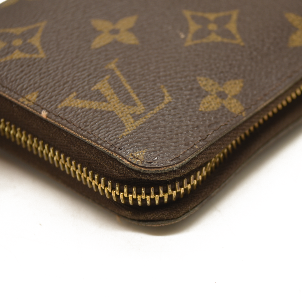 Louis Vuitton  Monogram Zippy Wallet GI1103